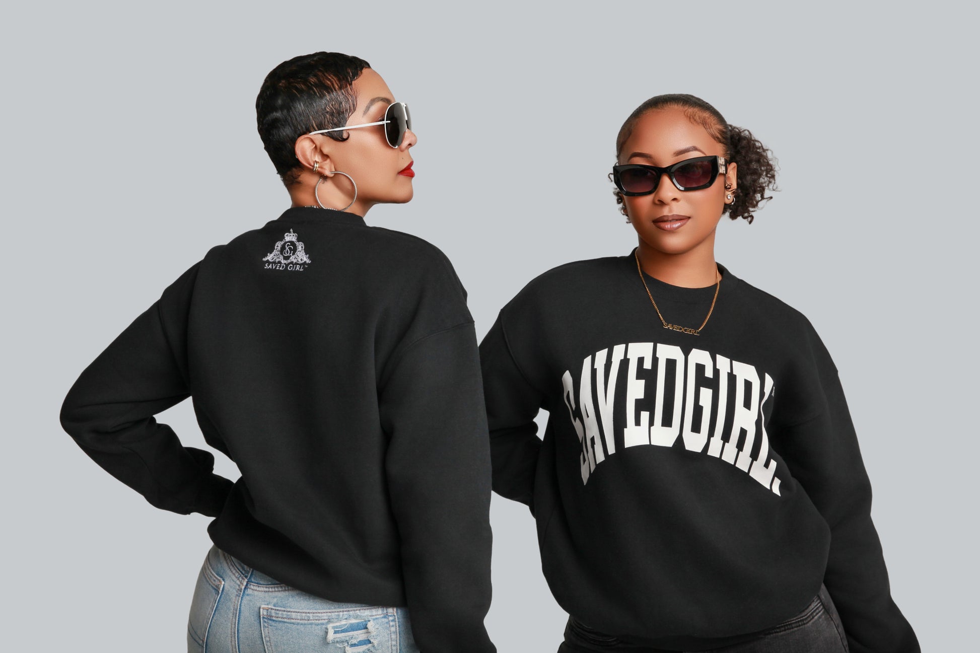 Black crew neck sweatshirt